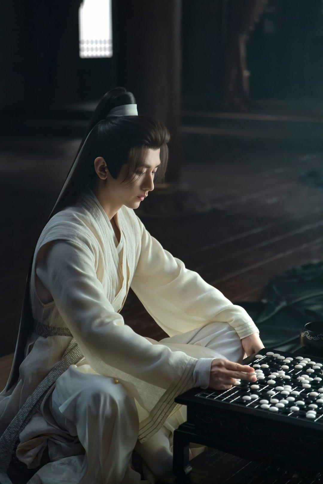 成毅卢云cy成毅对于世界而言，你是一个人；但是对于我而言，你是我的整个世界。 成