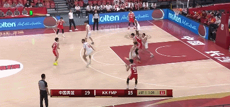 中国男篮vs塞尔维亚fmp 焦泊乔替补一上来就有用啊，今天又是登场就连得6分