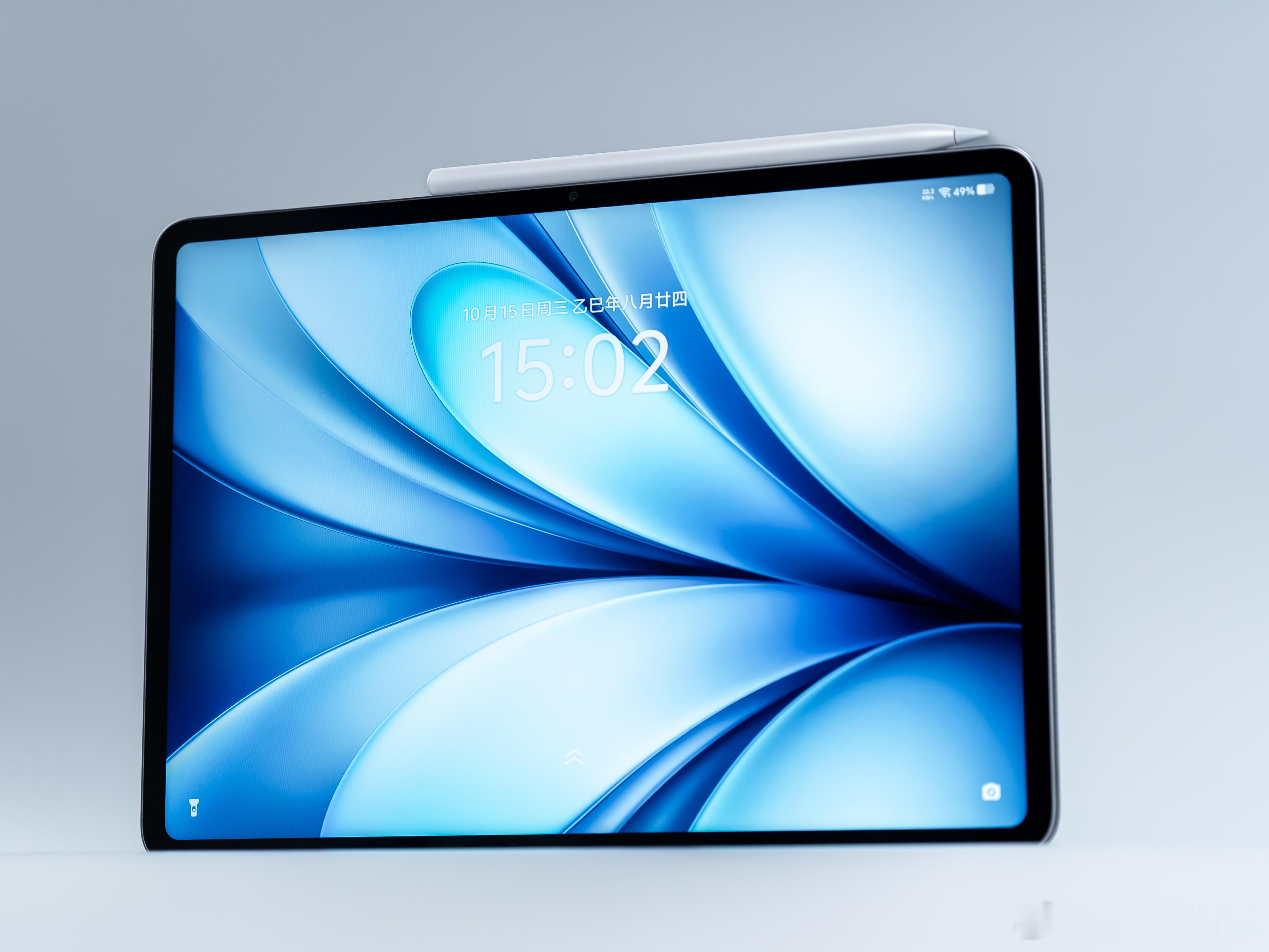 再和你们聊聊vivo Pad5e，这板子可以算是个性价比之选。12.1英寸的2.