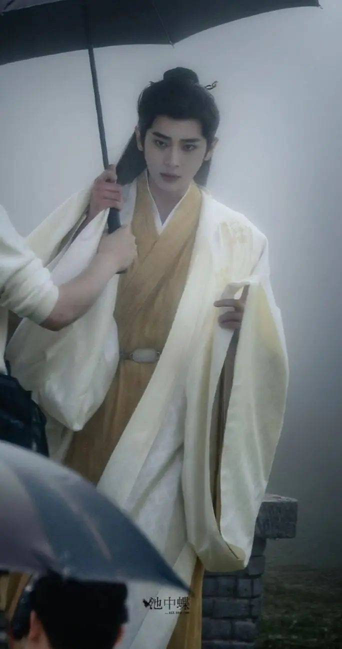 仙子何必早早归来。（自修，图源见水印）