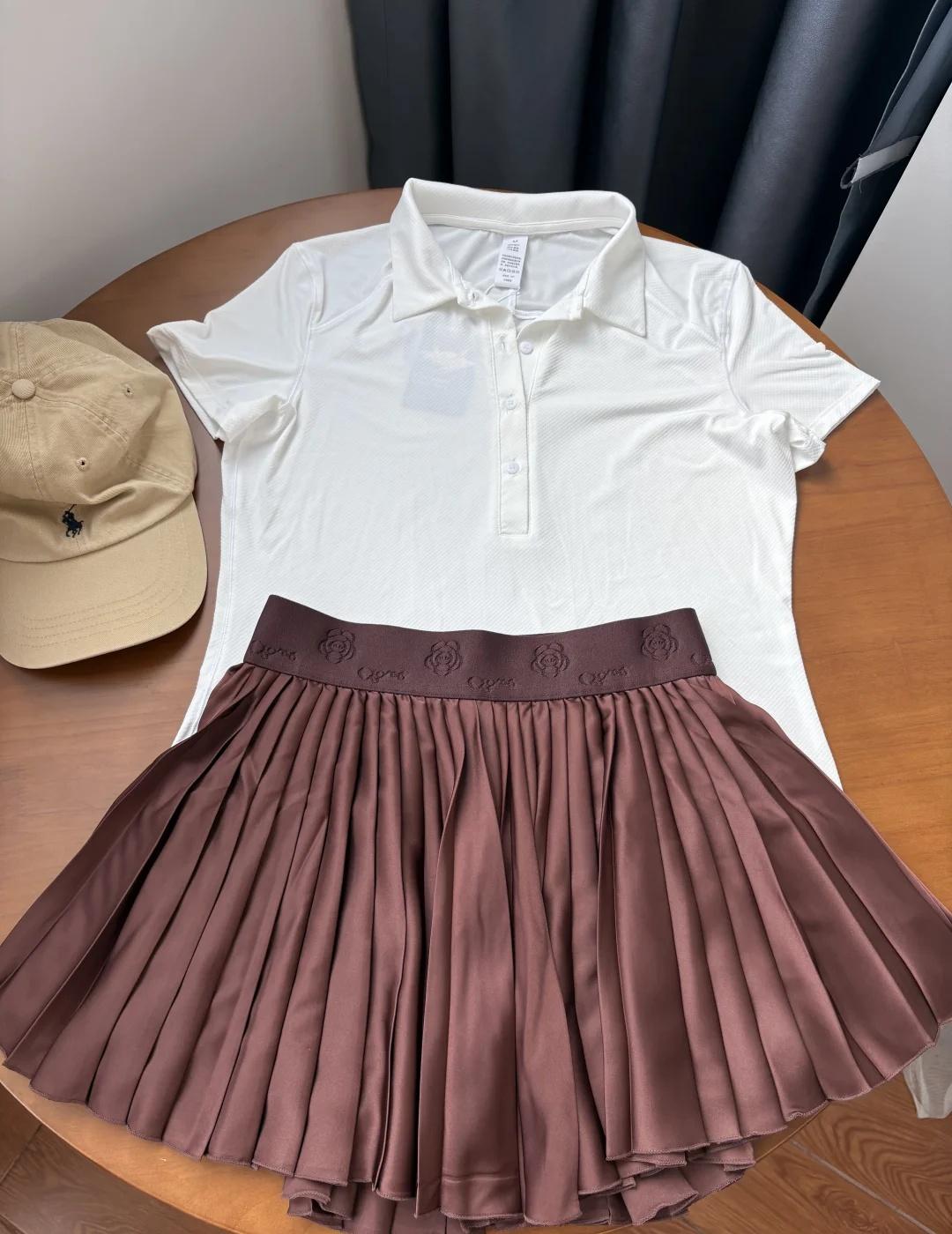 衬衫Polo配缎面裙🎾高级运动风妥妥的！！
纯白网球风挑战 网球裙 运动半裙穿