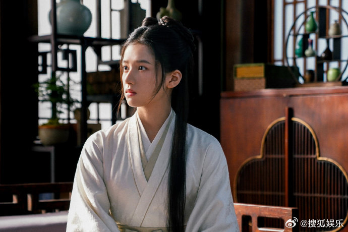 张婧仪工作室声明针对近日发生的AI短剧换脸张婧仪侵权行为，张婧仪工作室发布声明，