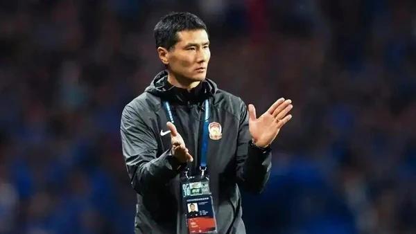 算是本土成绩还不错的少壮派教练吧，不管怎么说，先支持了，加油吧