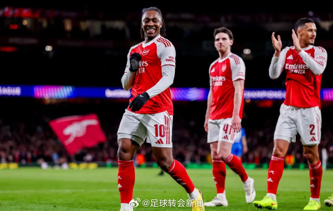 Opta统计，阿森纳在本场比赛中有12脚射正，是本赛季各项赛事最多的一场。此外这