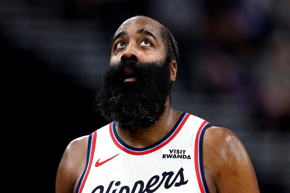 哈登最后25秒连中两记三分的操作，简直藏不住！是不是瞬间梦回麦迪时刻？

看20