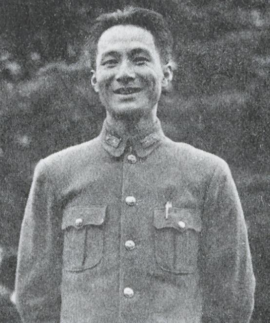 1948年，豫东战役结束，区寿年被押到粟裕面前。

两个人上一次见面，是21年前