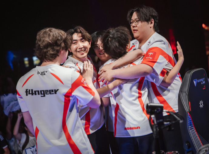 AG战胜M8晋级六强AG世界赛首胜 这局太燃了！2比8落后却一路逆袭到13比8，