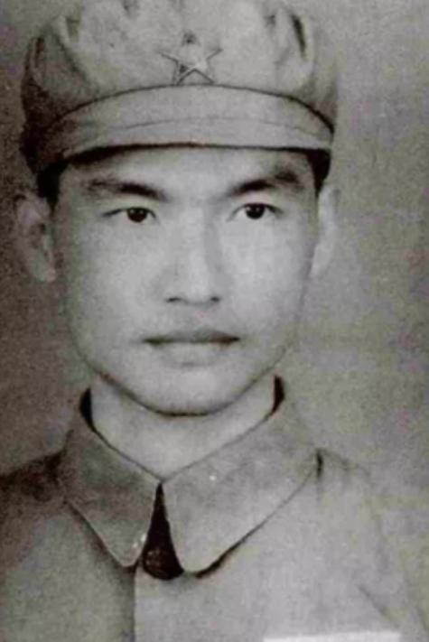 1947年国军少校被俘，连长正要审问，他却摇头表示，同志你级别太低，只需上报首长