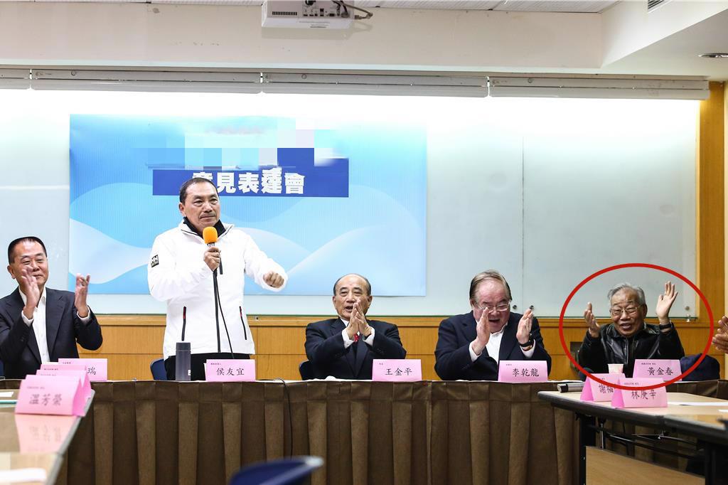 王金平大力助侯接连立功！在圣诞节当天不仅力劝“挺郭派”彰化议长谢典林正式表态挺侯