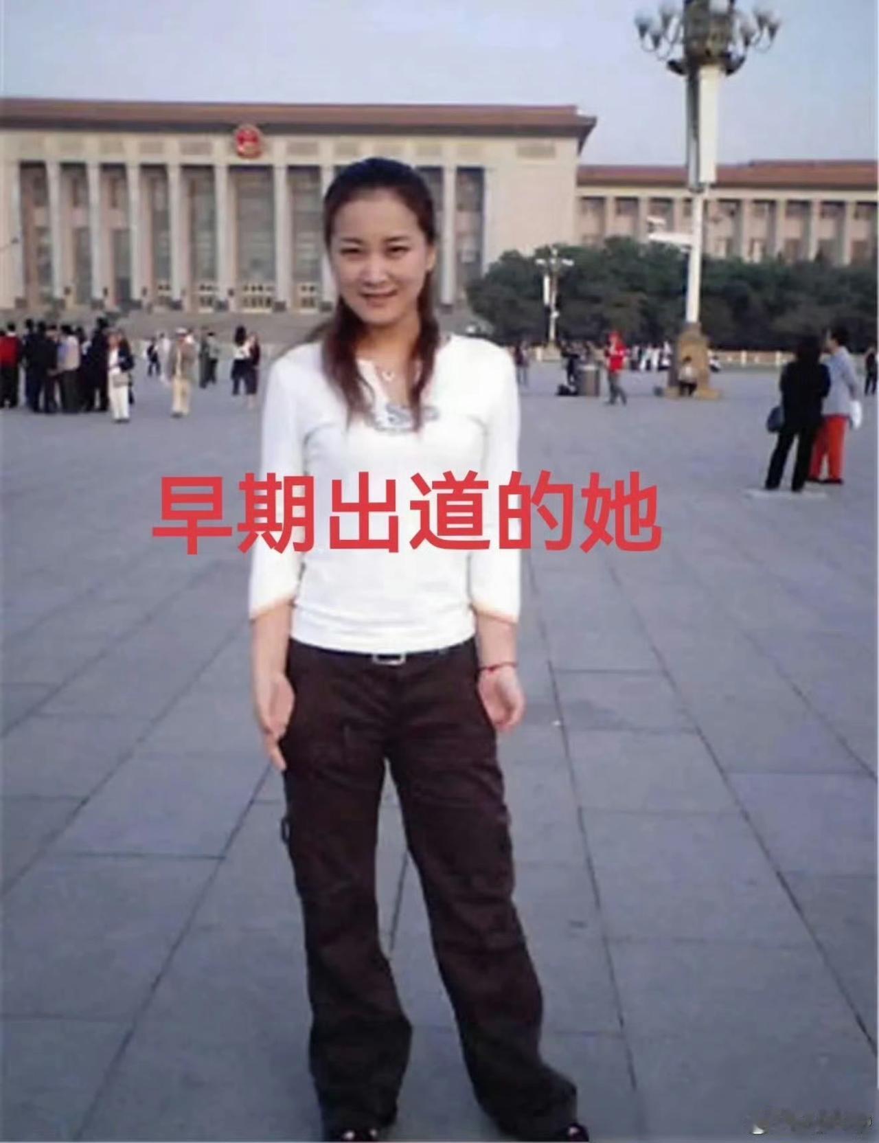 总刷到有人说“贾玲瘦了就像从世界消失了”，其实哪是消失啊。
 
她只是把藏了好几