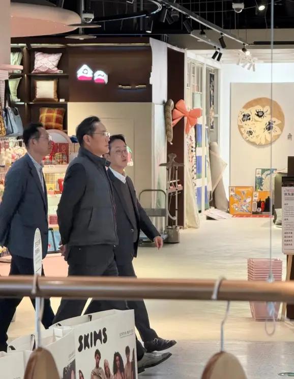 曾几何时，国产品牌绝不敢轻易惹日韩的供应商巨头，万一不小心得罪了，老大都得亲自飞