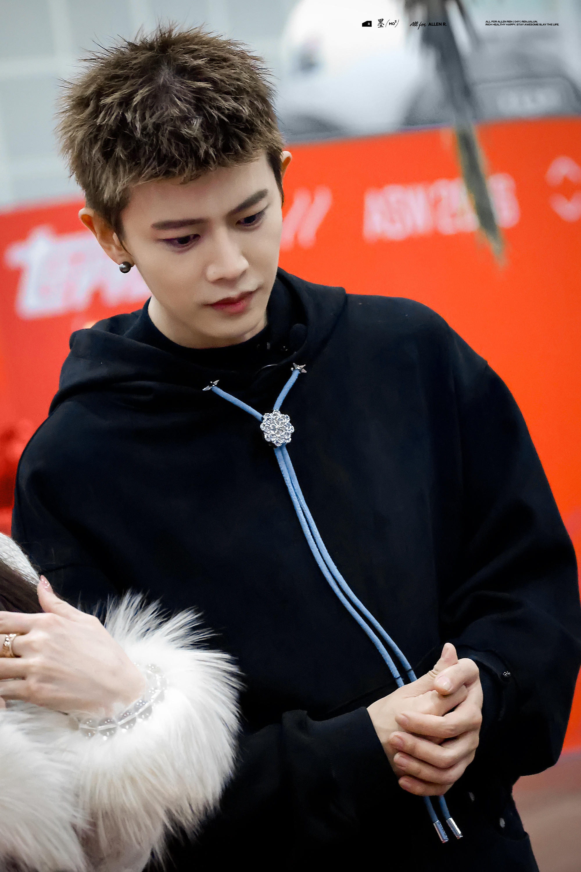 任嘉伦任嘉伦深渊无间 任嘉伦李成 “听云与明月窃语，看满天星辰熠熠，风里有你，云