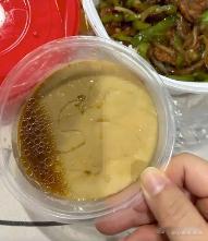 女子点11.8元外卖菜品上被写脏话观众都想知道，临时工为什么那么做，是准备搞老板