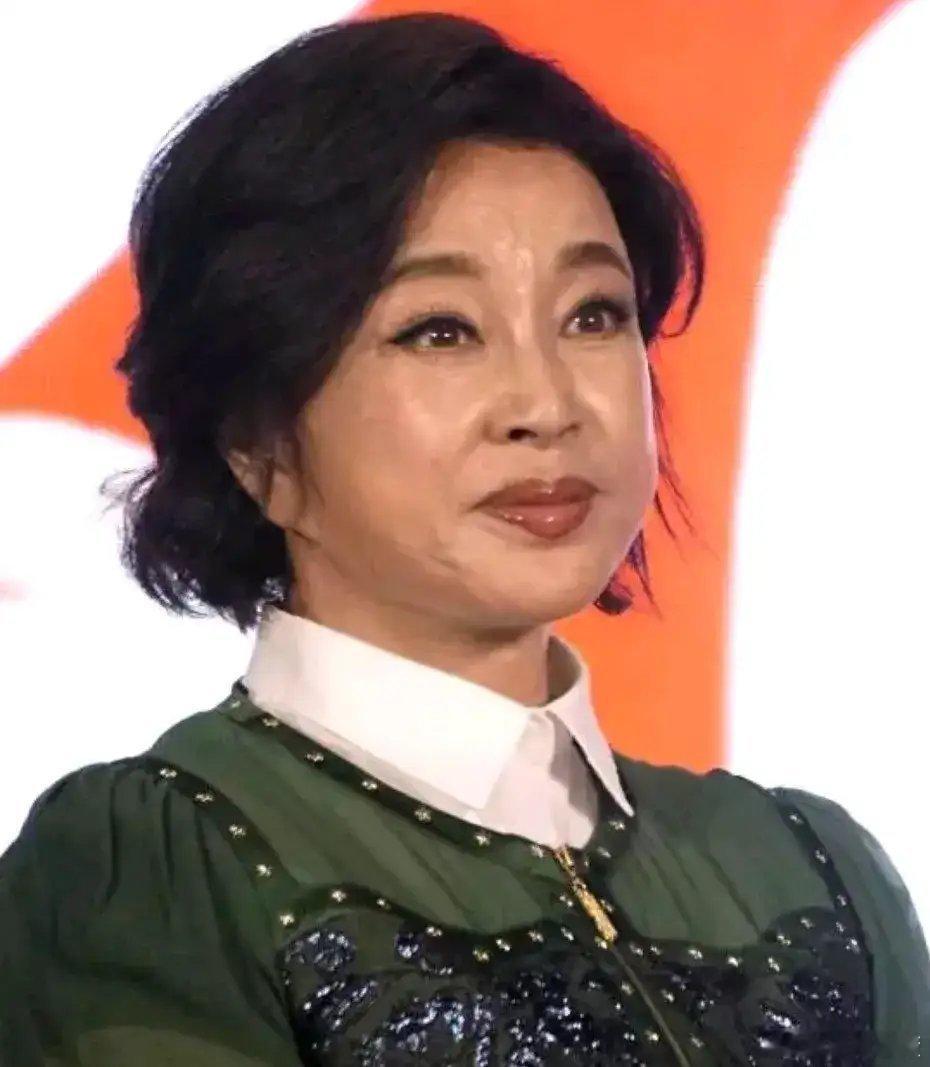 真没想到刘晓庆在75岁高龄的时候，爆出这样的语音聊天。真的太丢人了。一生要强的刘