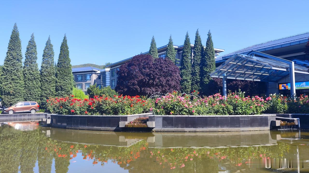 晋祠宾馆，藏着婚礼的诗意殿堂
    今天来晋祠宾馆参加一场婚礼，一踏入就被狠狠