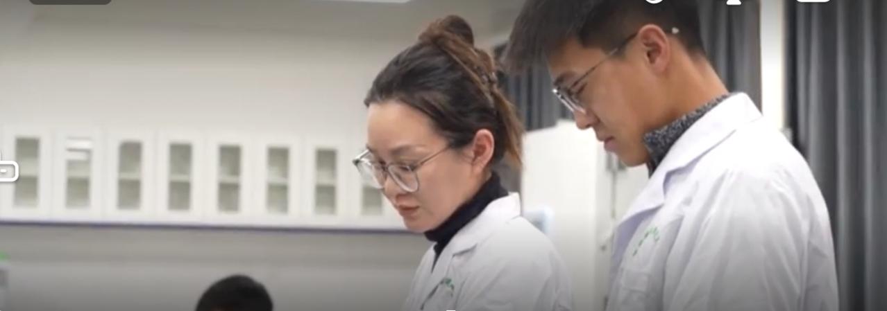 从实验室育种到田间丰收，科技为农业发展注入强劲动能。科研人员潜心钻研，用技术守护
