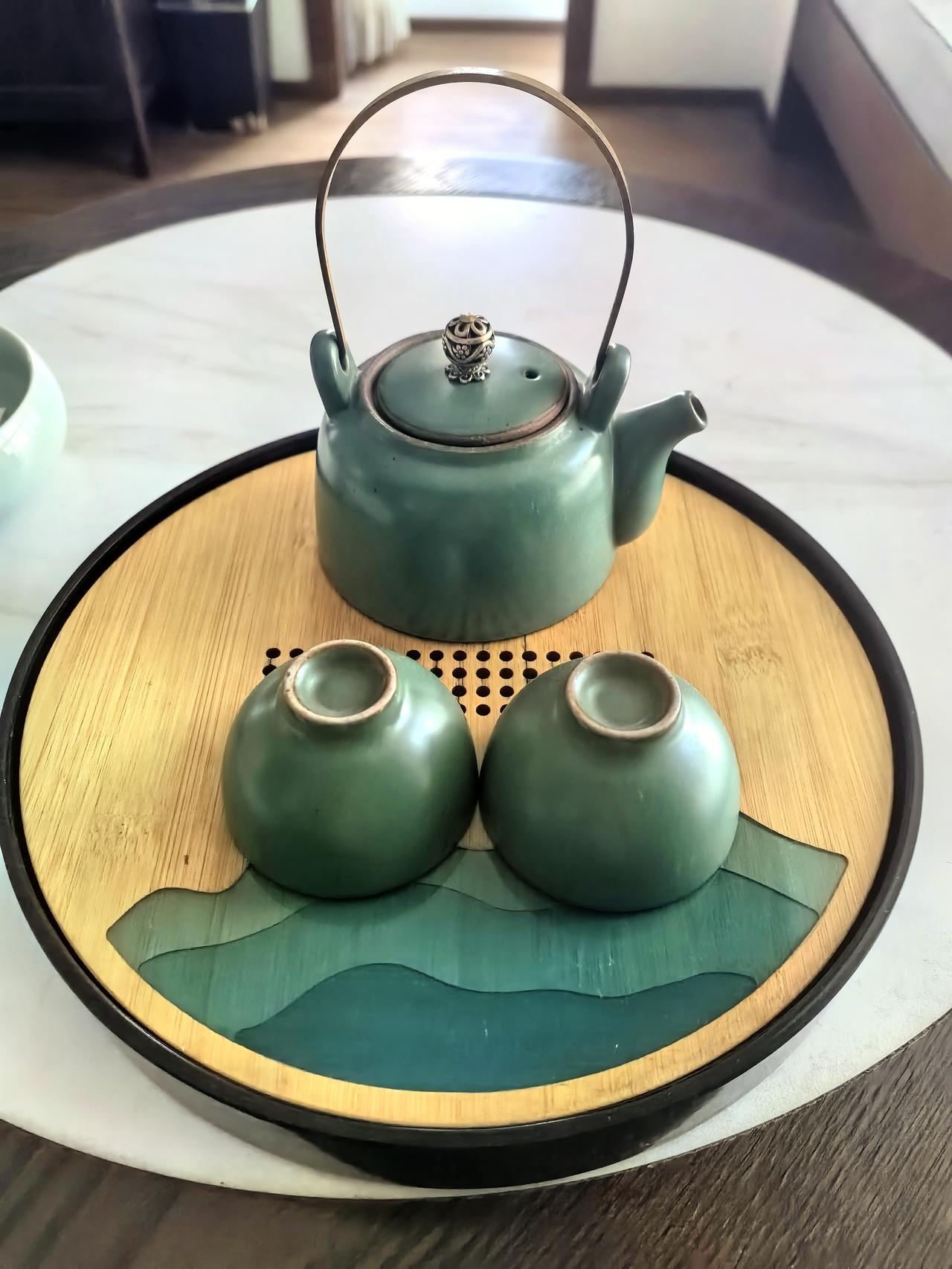 早上起床,你该喝温水还是凉水?一定要喝温水，不要喝凉水，全中国人都知道的养生知识