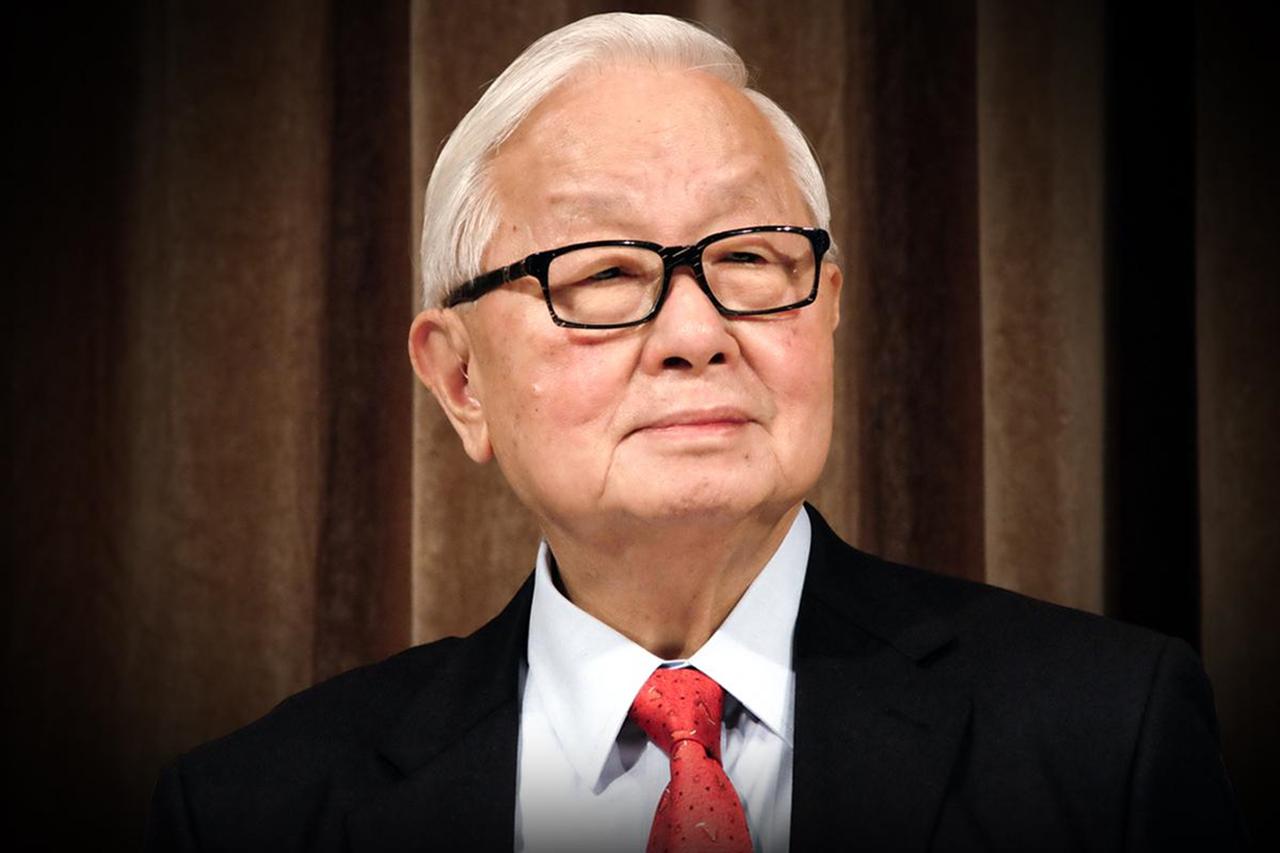 94岁张忠谋再次站上风口浪尖：台积电豪掷千亿美元赴美背后，到底是一场商业布局，还