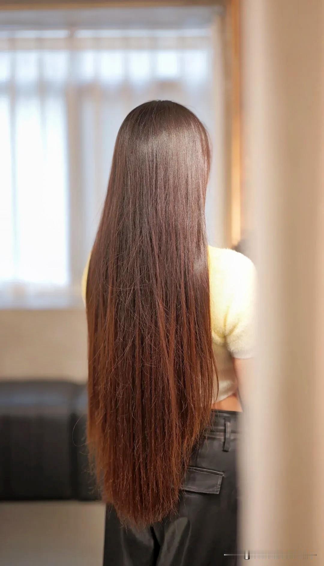 我已长发及腰，可是哥哥确娶了别人做新娘，那我的长发是不是就此剪去，了却一段记忆！