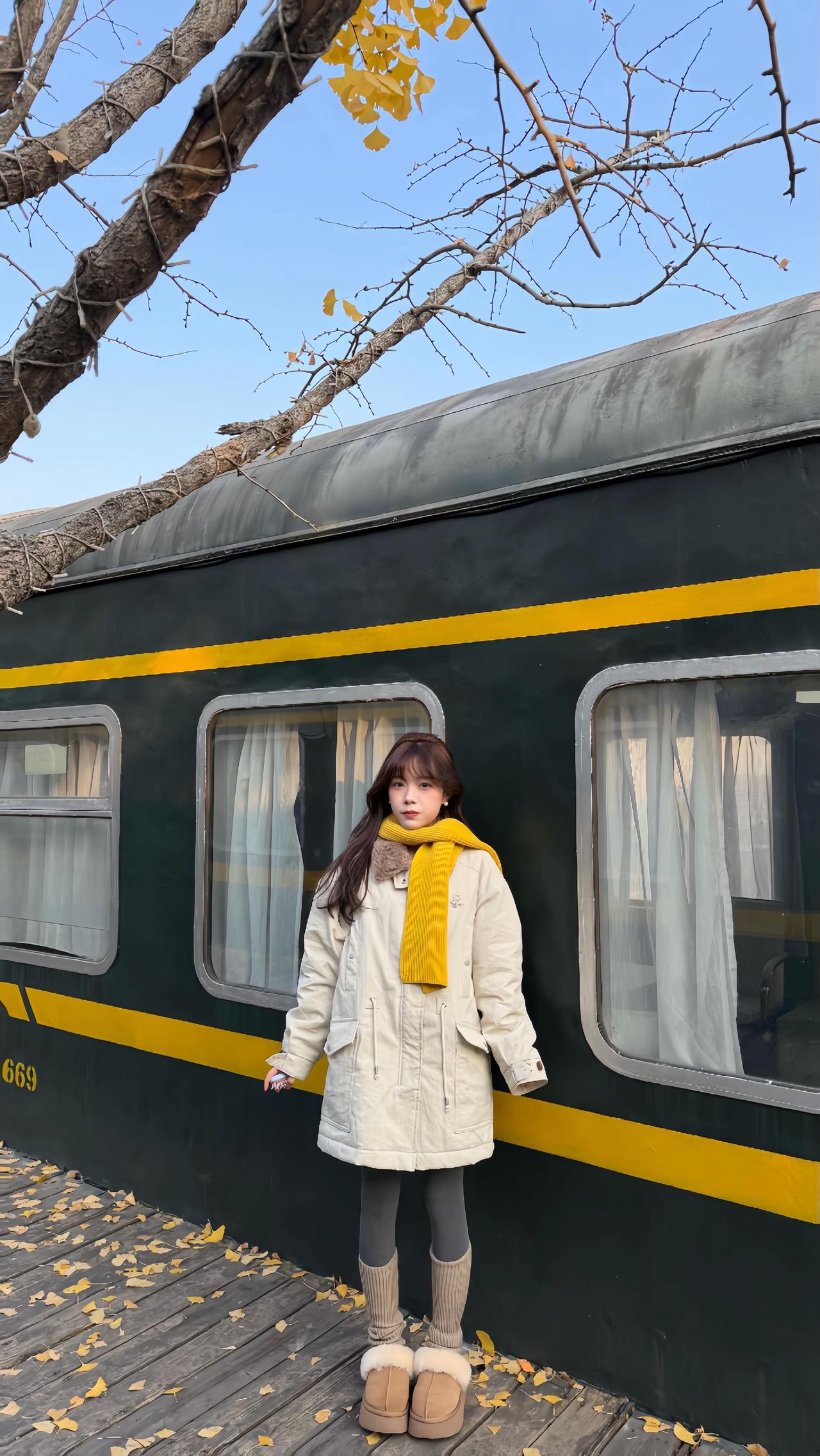 有点无解 我们之间
ootd 我们的可颂时刻