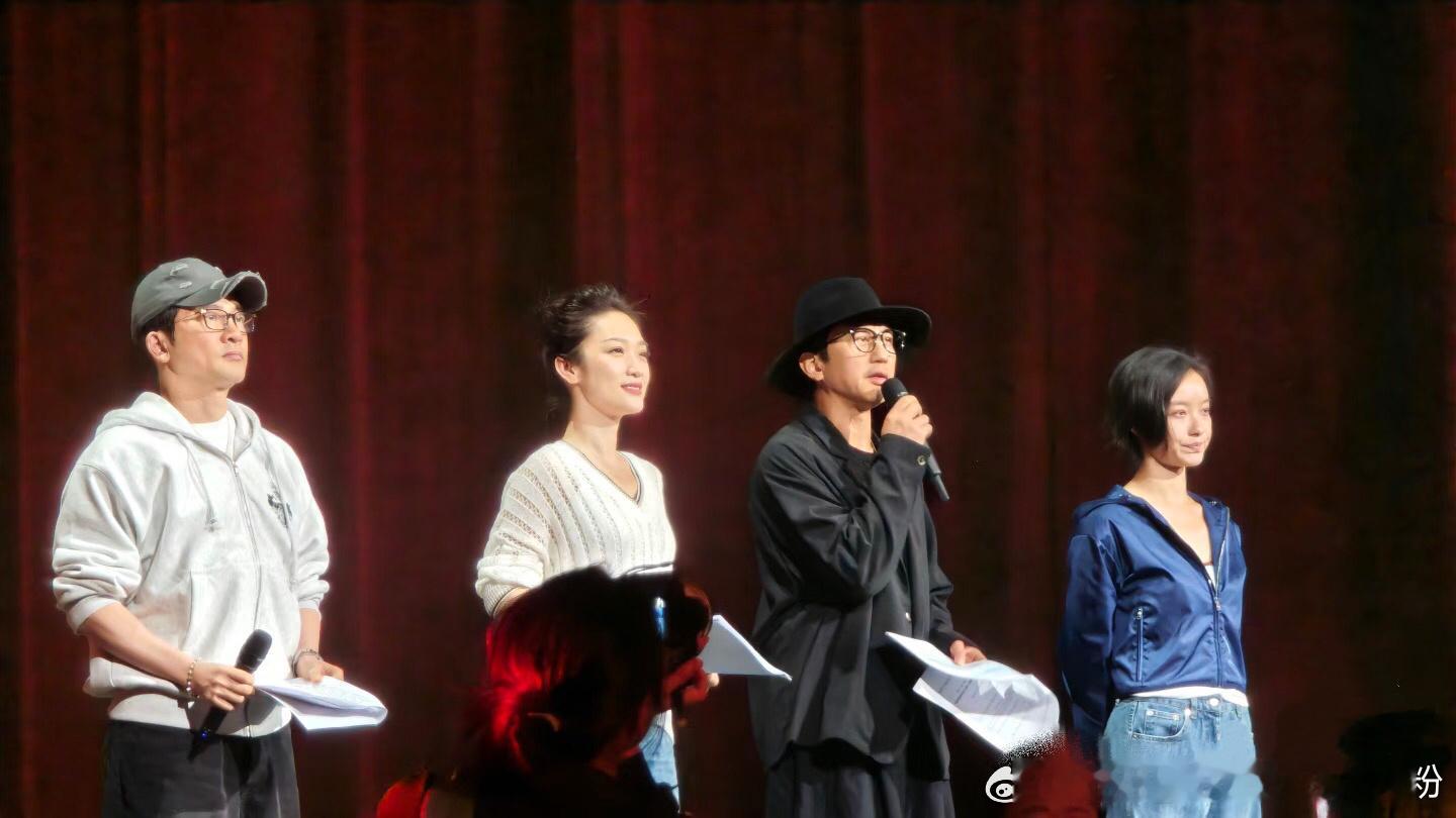 今晚大聯排 板板正正，从头到尾，始终如一  cr.秋秋哥好安逸 