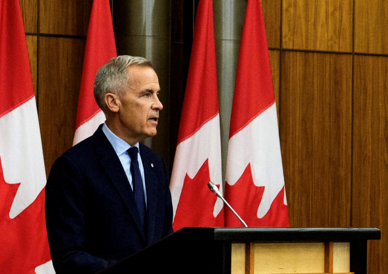 加拿大总理卡尼最近放话：只要以色列总理内塔尼亚胡踏上加拿大国土，就会依法逮捕他。