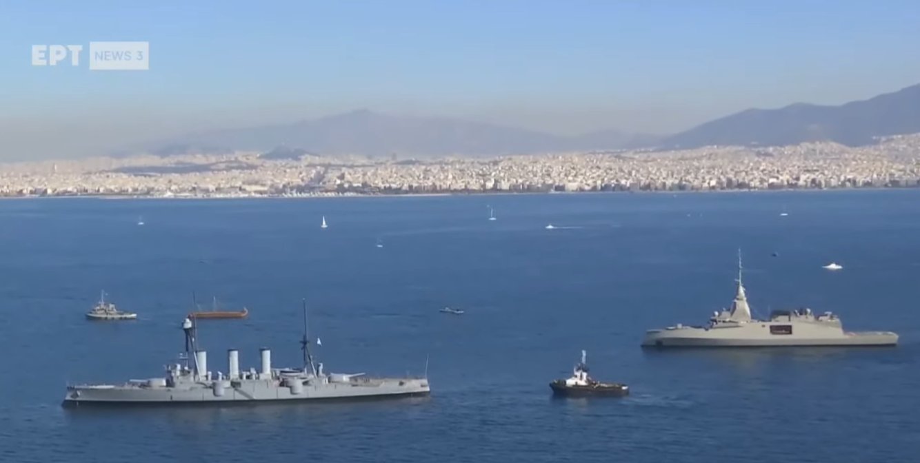 飞扬军事 希腊海军三世同堂 