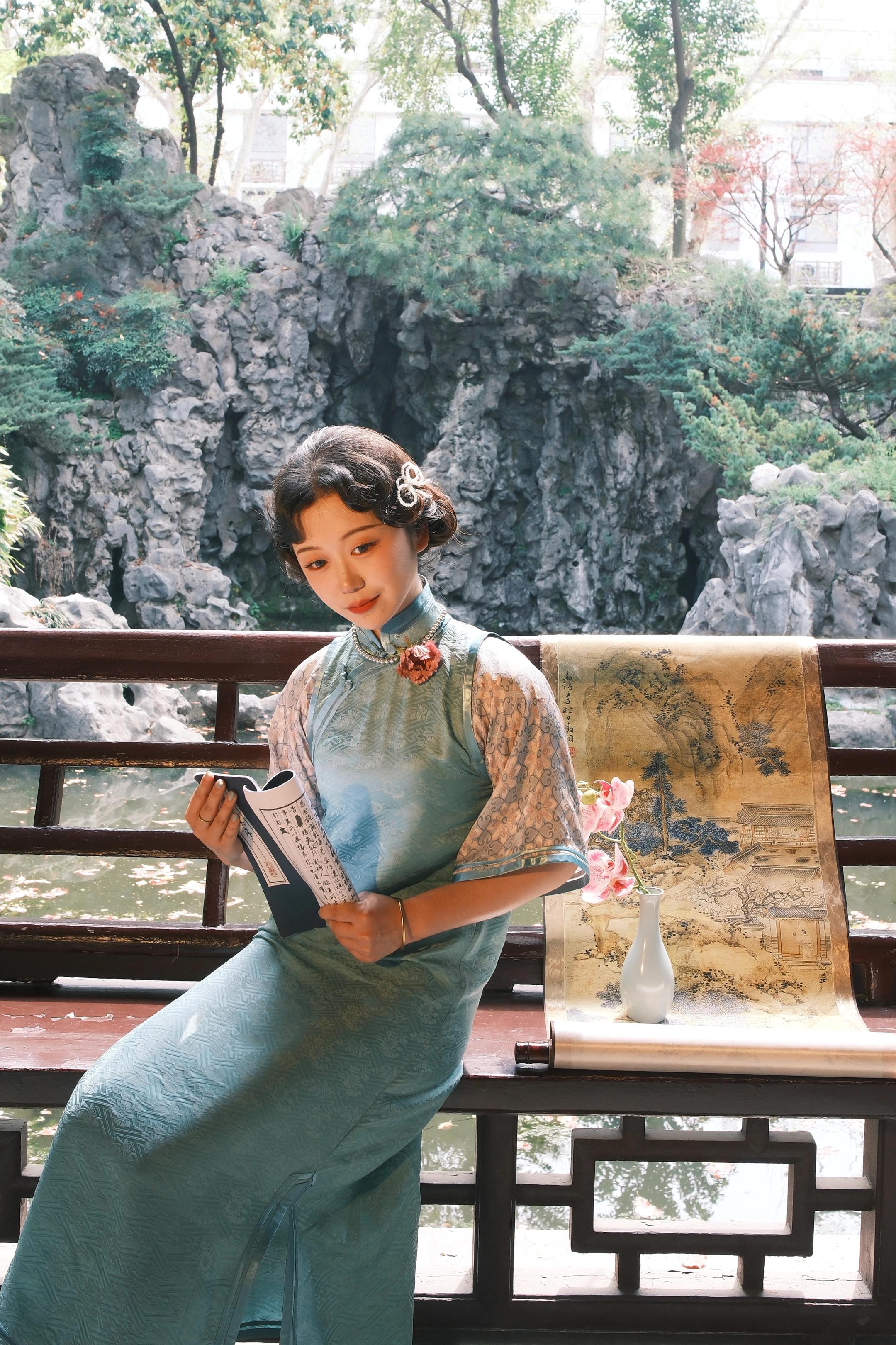 不到园林，怎知春色如许。
