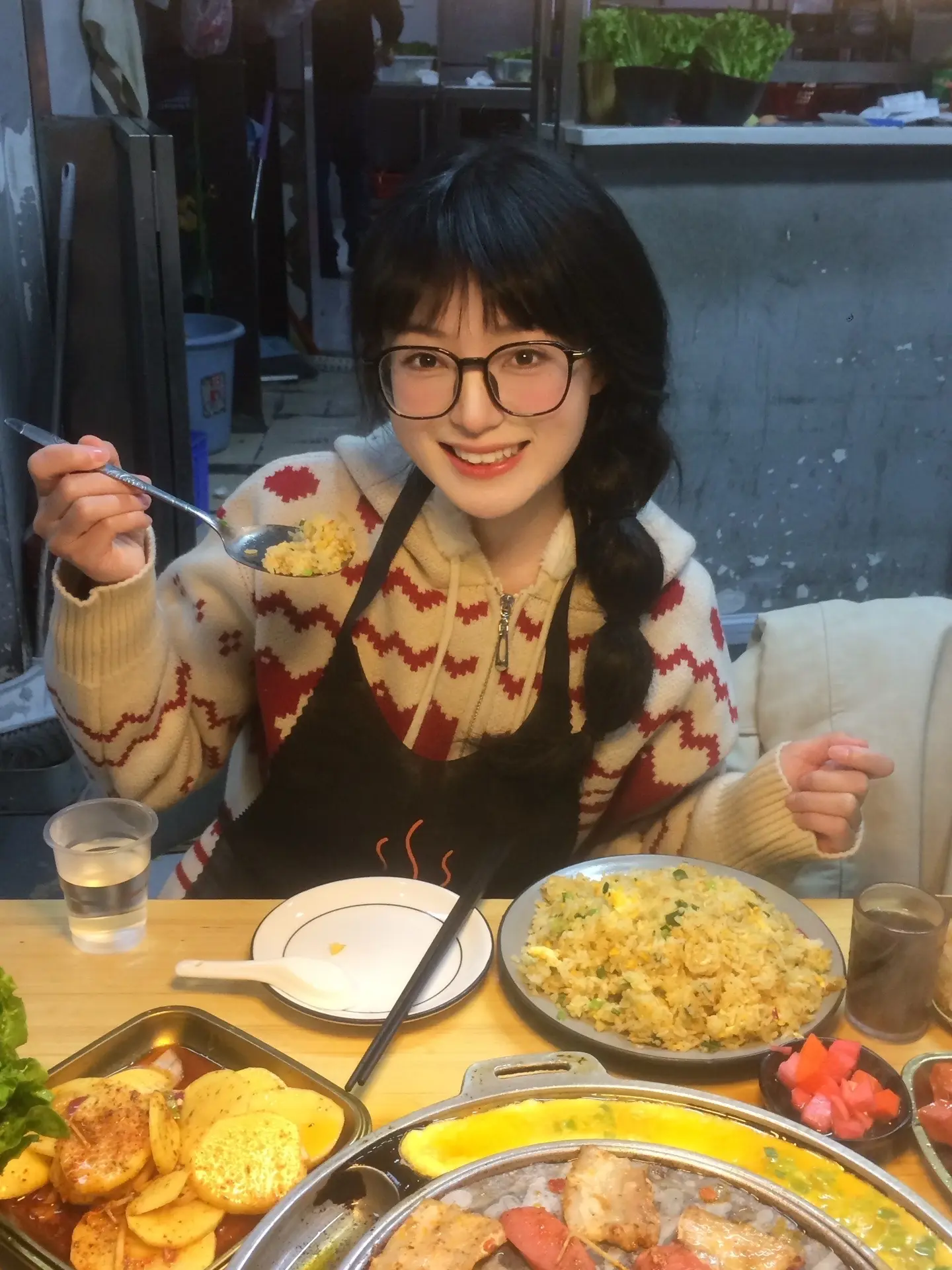 在过幸福生活^•ω<^ ੭