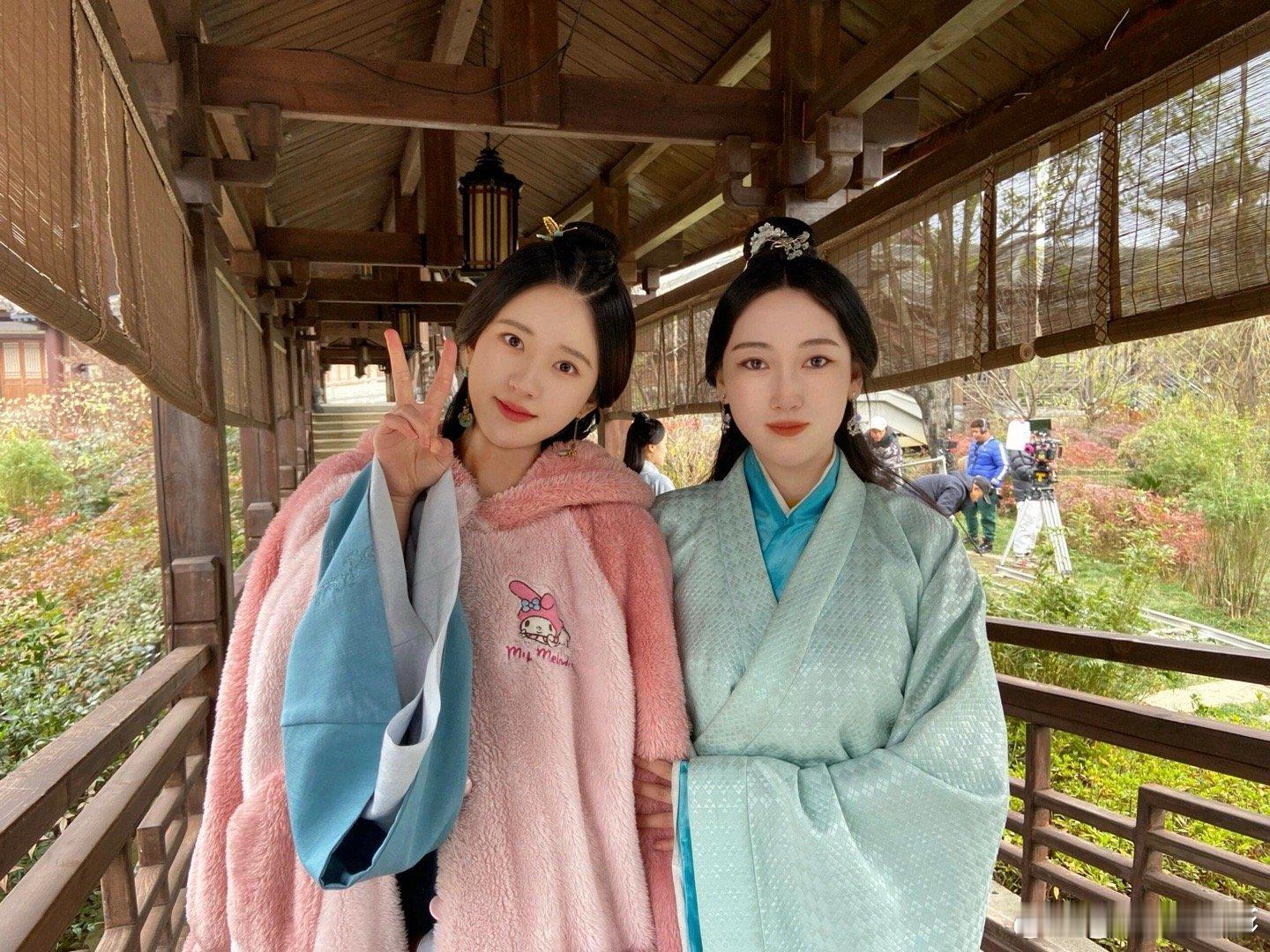 导演组家属为赵露思发声导演组家属眼里的赵露思导演组家属发声，赵露思在剧组是个超友