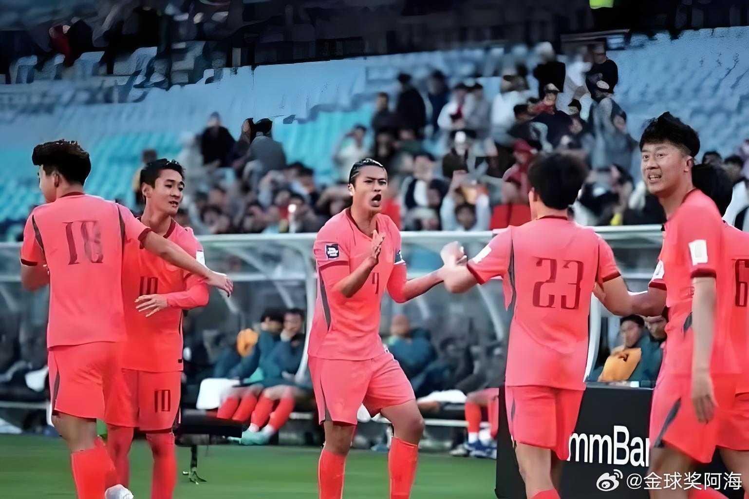 今日公开菜单中国足球              国际赛：喀麦隆VS中国喀麦隆在上