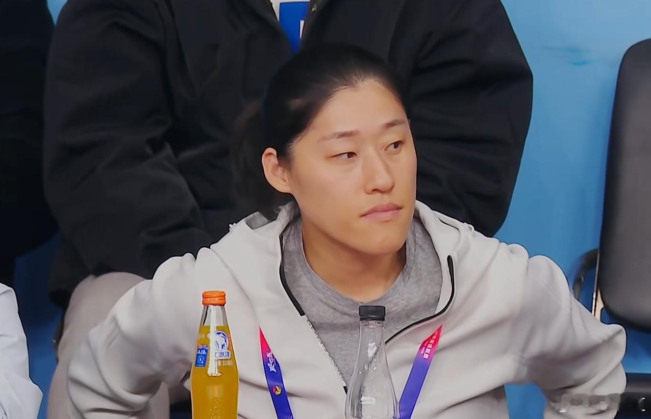 排超联赛2025-2026中国排球超级联赛第一轮，北京女排主场2-3（25-23