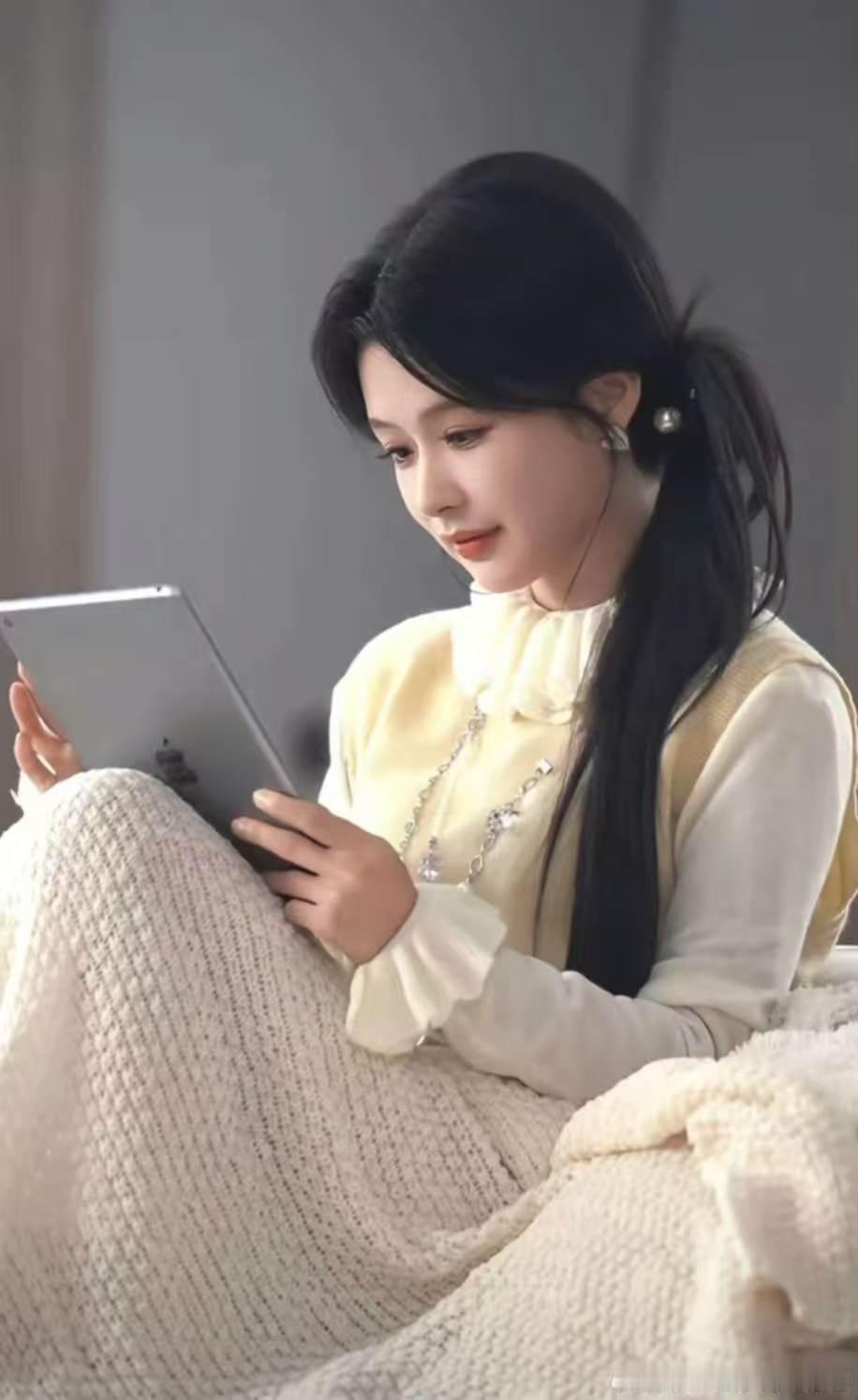 余茵和柯淳担心走下坡路余茵说柯淳担心没有作品走下坡路 余茵和柯淳的顾虑引发不少共