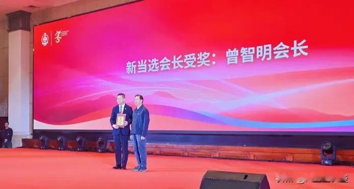 规模很大，规格很高！
2026年1月18，广东省客属海外联谊会成立35周年庆典暨