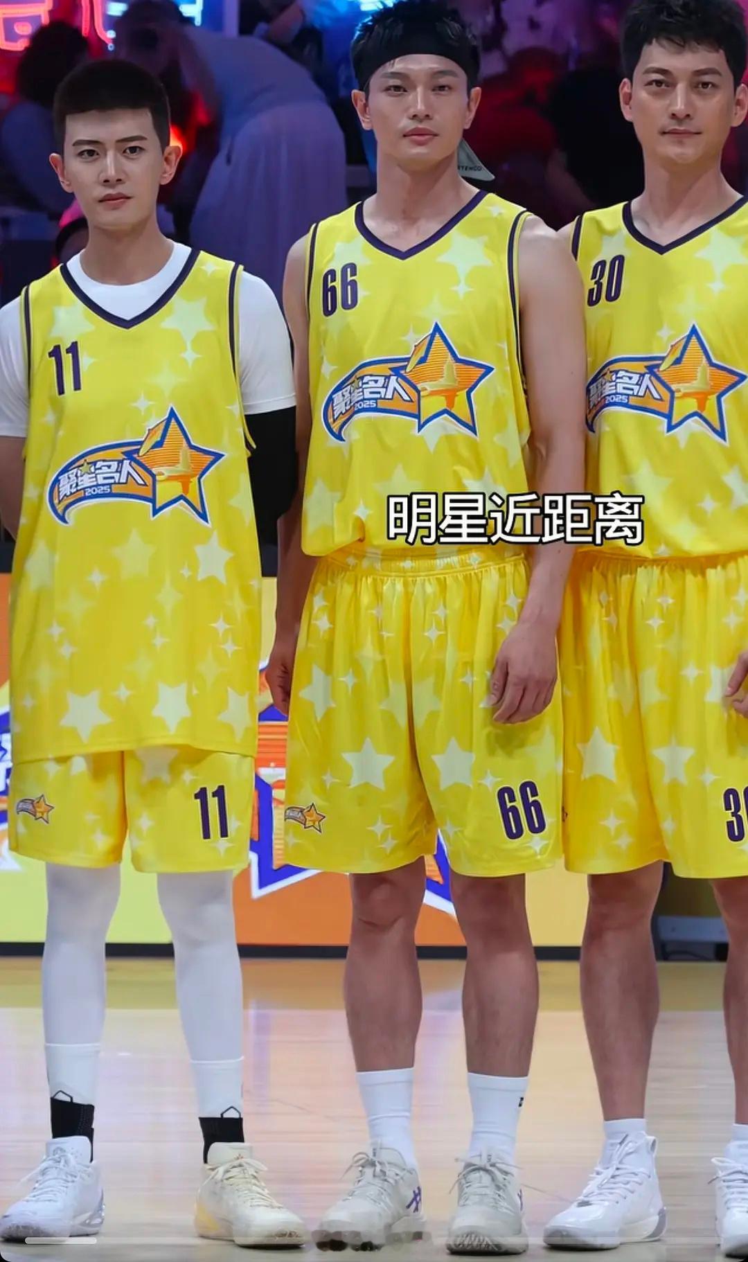 只看这一张照片，谁赢了？ ​​​