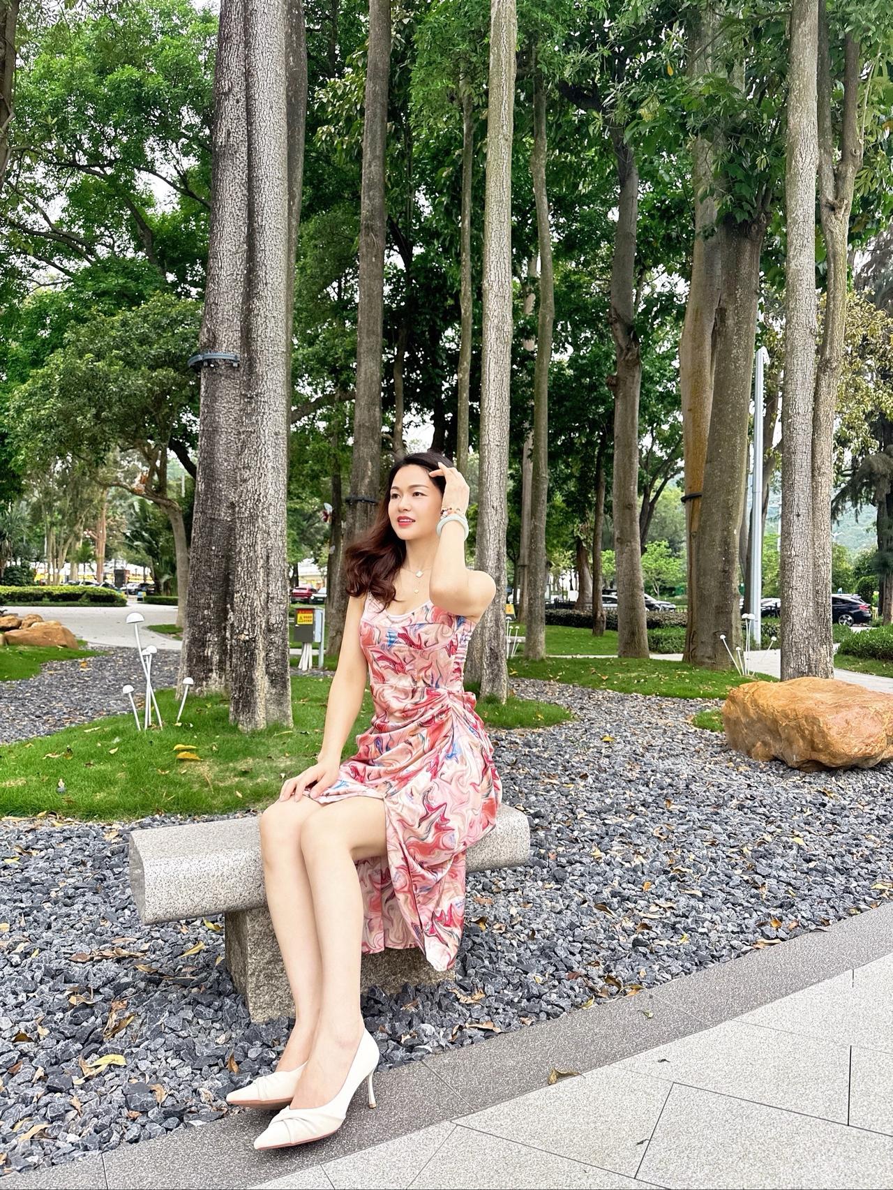 很喜欢的一段话：人生是一本日记，记笑，记泪，记过往；岁月是一把尺子，量人，量心，