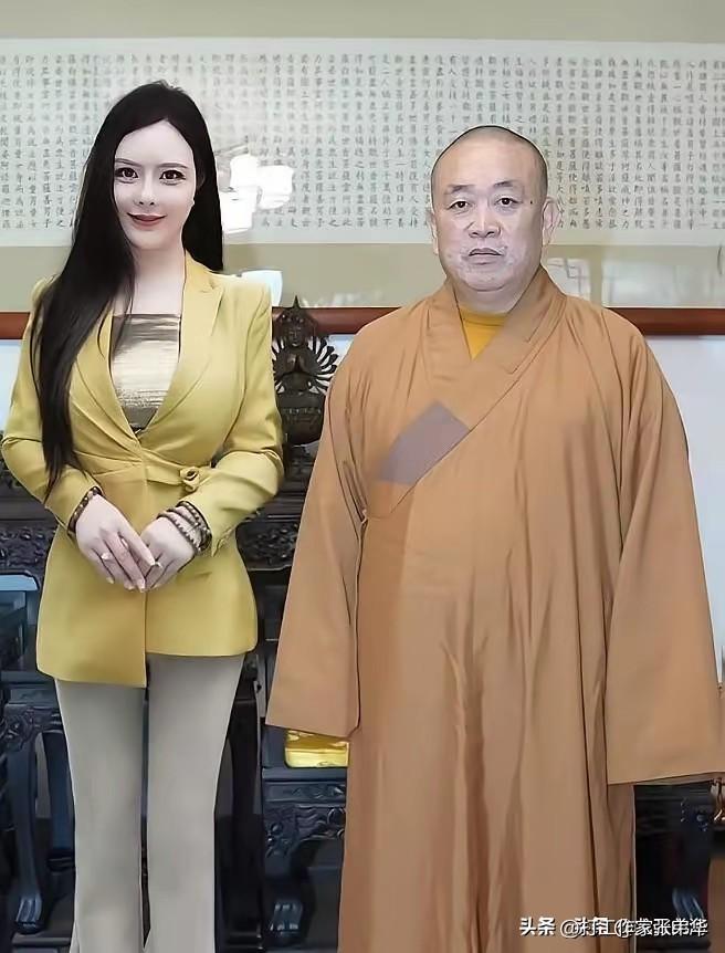 释永信给你的最大的感觉是什么？
 在我眼里他是一个穿着袈裟的大师，会各种各样的本