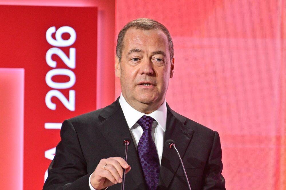 梅德韦杰夫公开核打击清单！乌克兰、德国、英国、美国全在上面！这是警告还是末日预告
