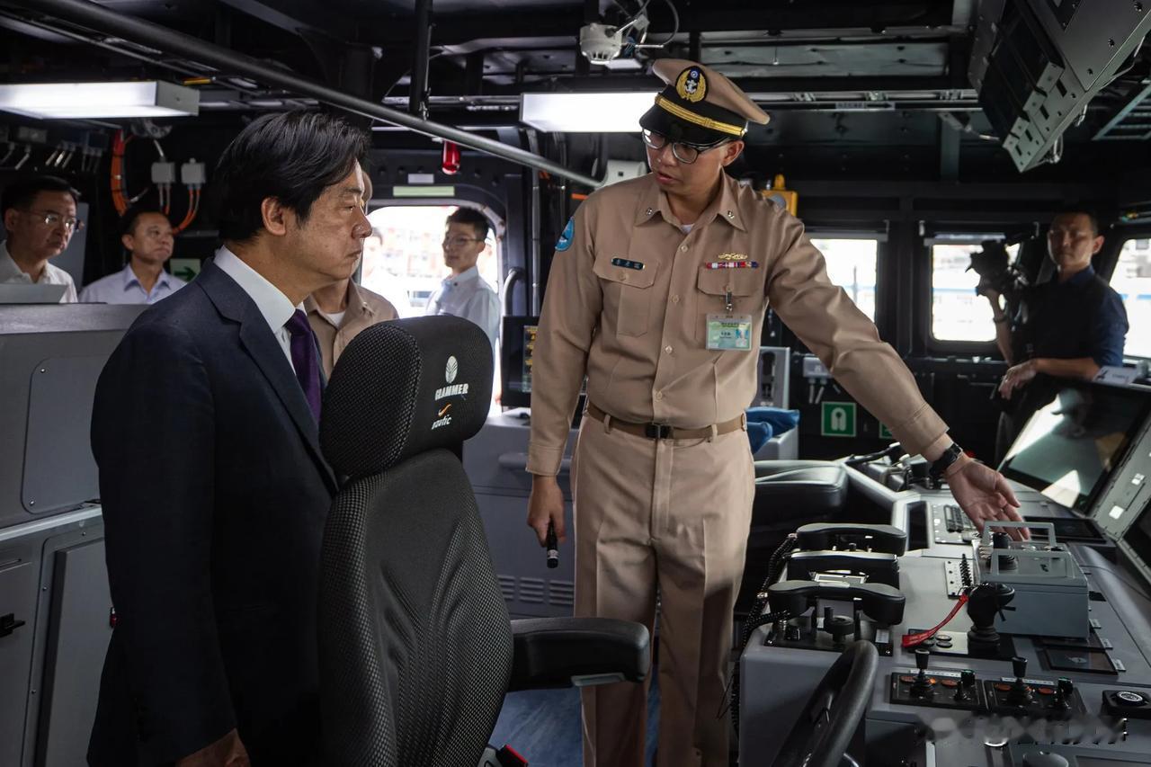 真的慌了，赖清德又又跑去部队找“安全感”！
来自台媒（13）日消息，死硬分子赖清