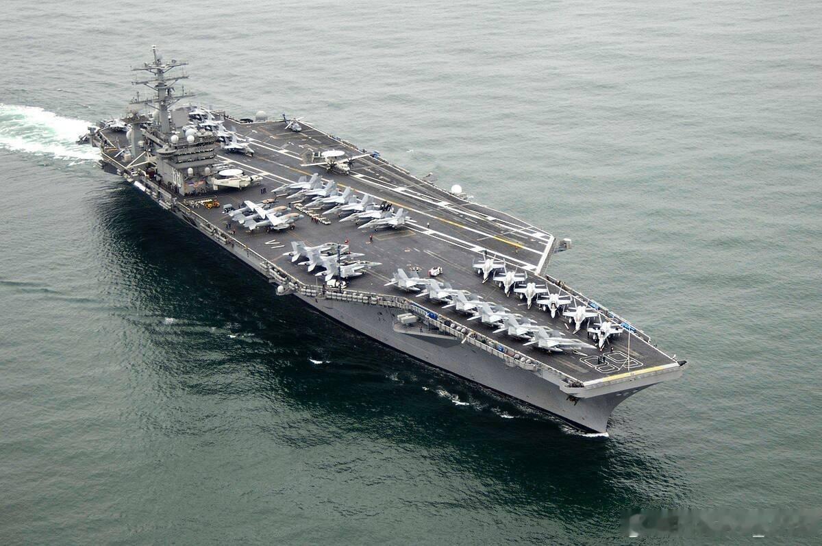 最新消息:  中东紧张局势下，美国航空母舰“尼米兹”号驶离南海向西航行。原计划的