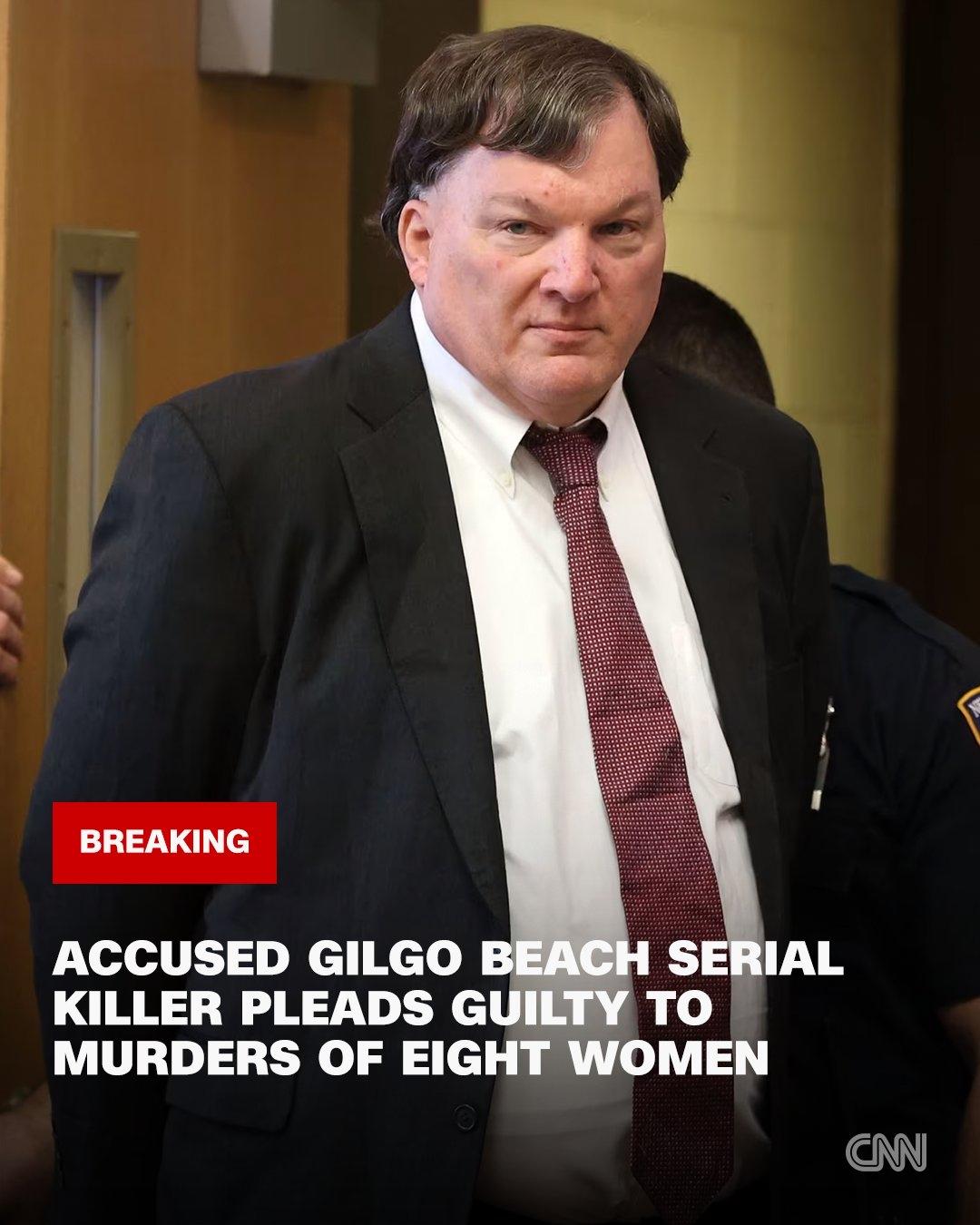 恶魔

被控吉尔戈海滩连环杀手案的雷克斯·休尔曼Rex Heuermann在法庭