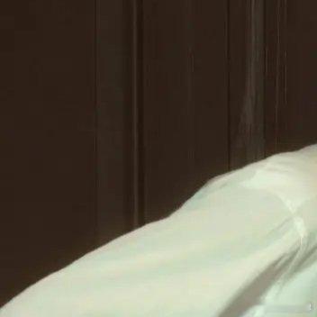 大李雾 小李雾 热播剧《狙击蝴蝶》凭借张力拉满的姐弟恋叙事、细腻戳人的情感细节，