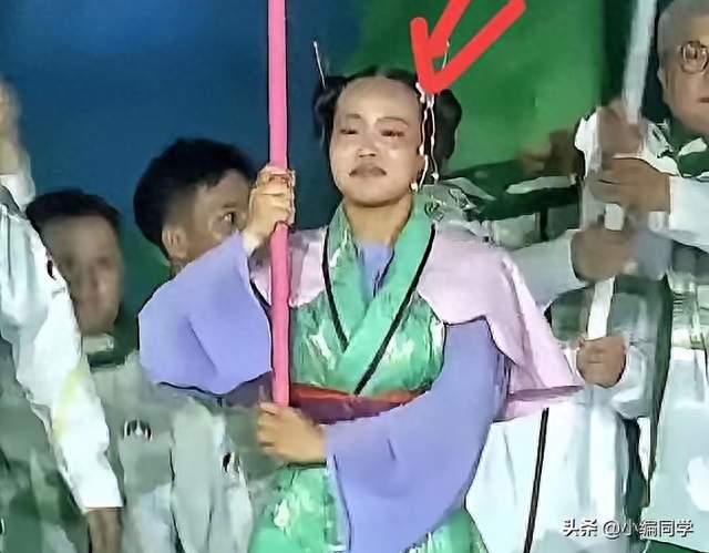 名古屋亚运会开幕式全员“诡异造型”，是审美差还是态度问题？