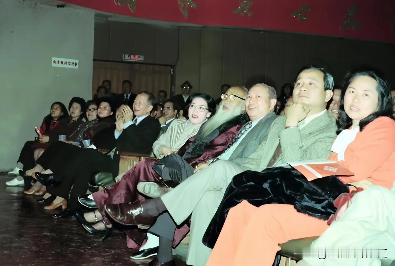 上世纪70年代，国画大师张大千和夫人徐雯波出席活动时的照片