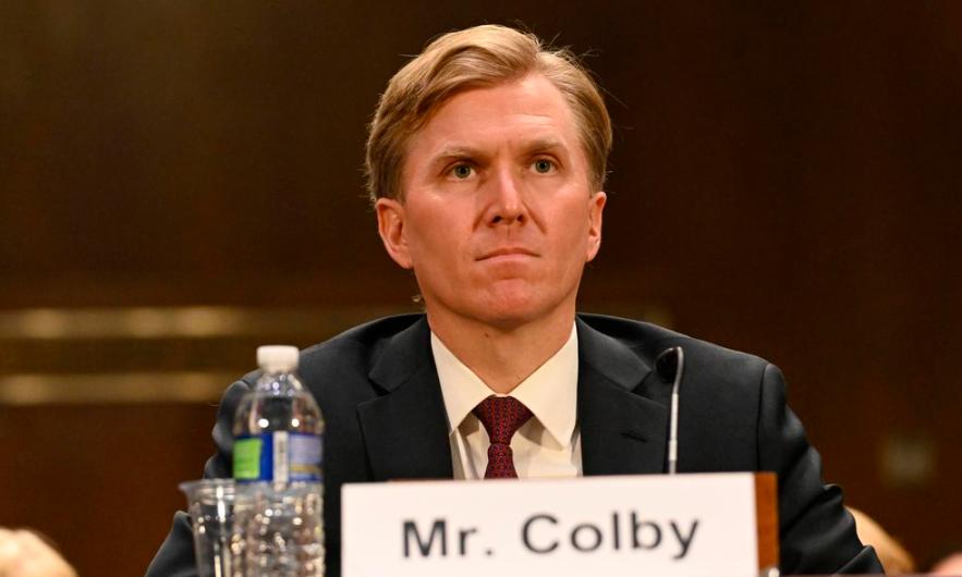 美国深陷中东泥潭，还敢对华进行威胁？
【综合消息】3月4日，根据法新社报道，美国