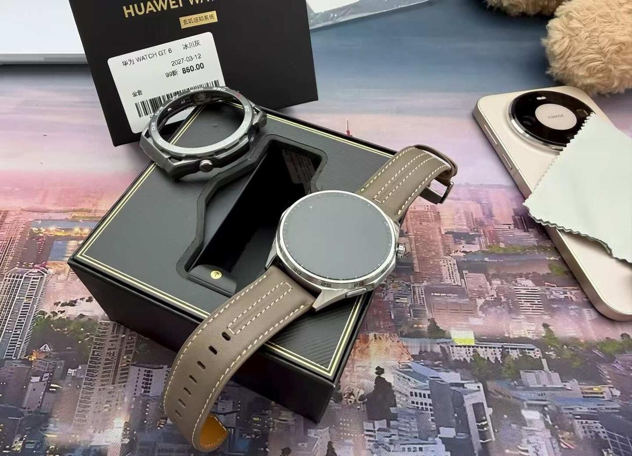 华为几百块的智能手表GT6冰川灰
46mm，99新成色很新，原装全套齐全，保修到