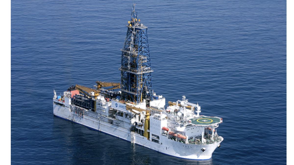 【日本赴南岛礁捞稀土恐怕是“行为艺术”，旨为高市助选】日本近期派出勘探船“地球号