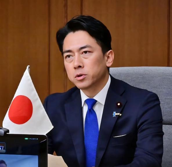 日本最新“国防白皮书”露出凶恶獠牙，列中国为最大挑战，超常规发展一种远程奔袭武器