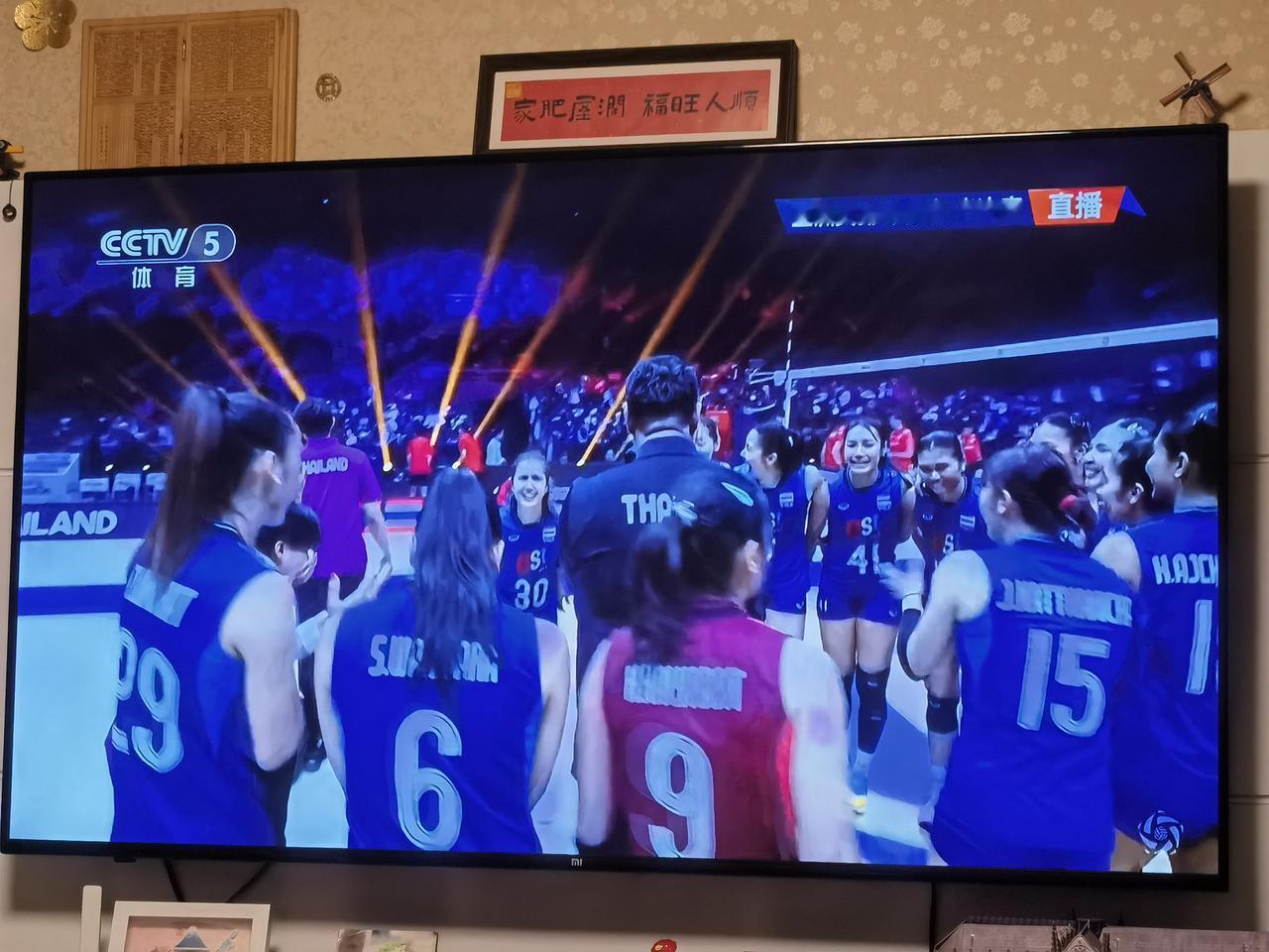 女排亚锦赛最大冷门产生，泰国队爆冷3：1淘汰日本队，晋级亚锦赛决赛，将对阵中国女