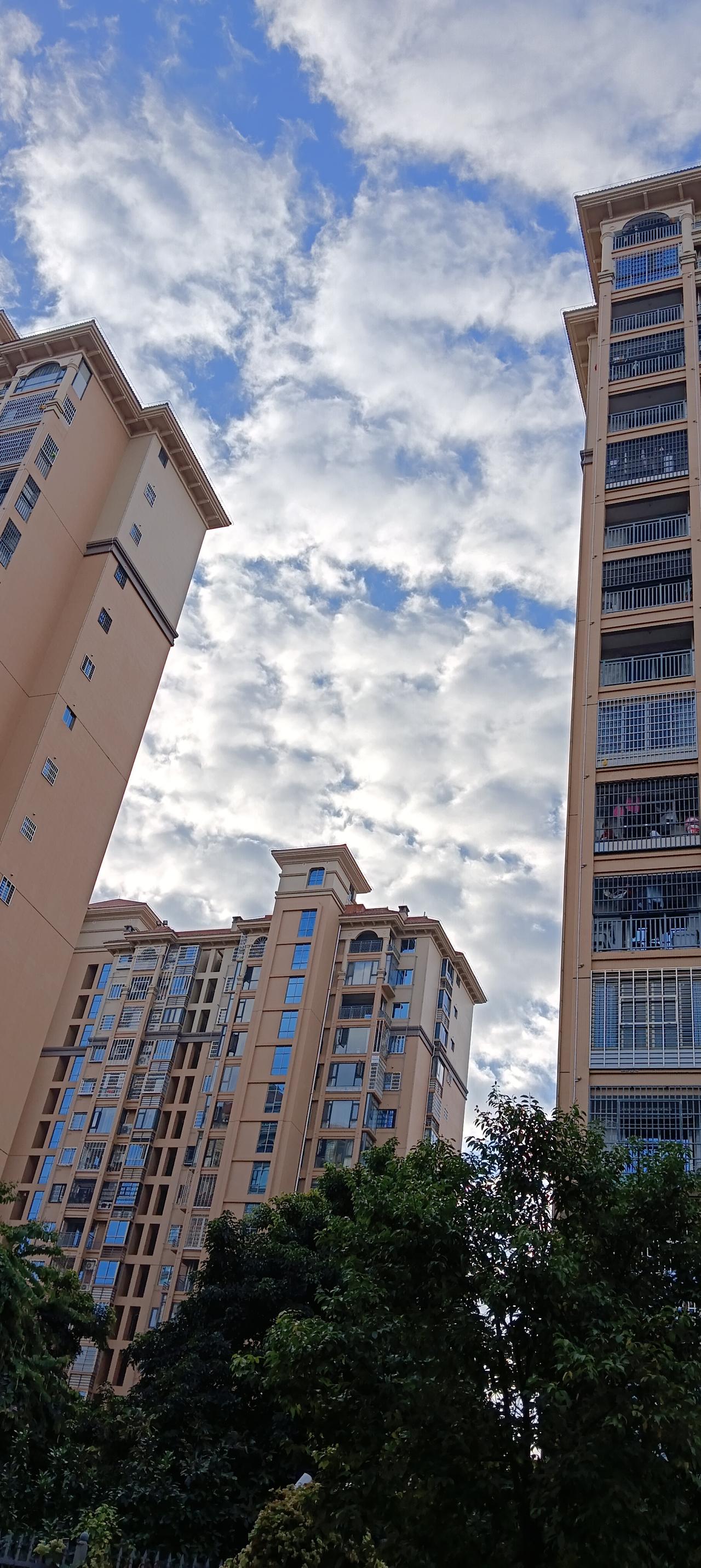 哪种镜头最适合你的街头摄影?
哪种镜头最适合街头摄影，我个人认为普通镜头最适合。